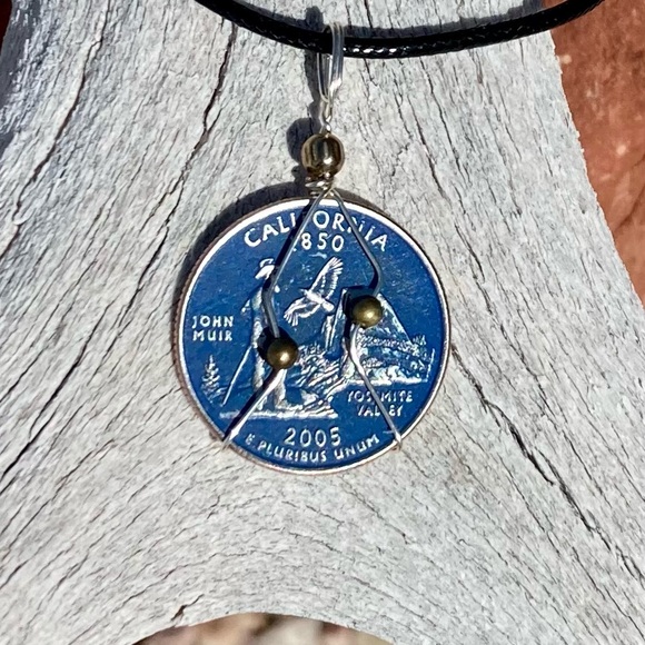 ARTISAN California Quarter Blue and Silver Necklace - Picture 2 of 3